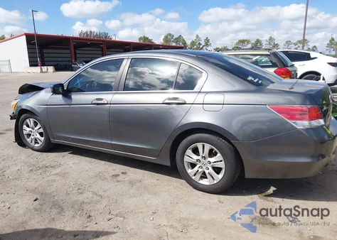 2010 Honda Accord 2.4 Lx-P z USA, uszkodzony, nr VIN 1HGCP2F40AA120313